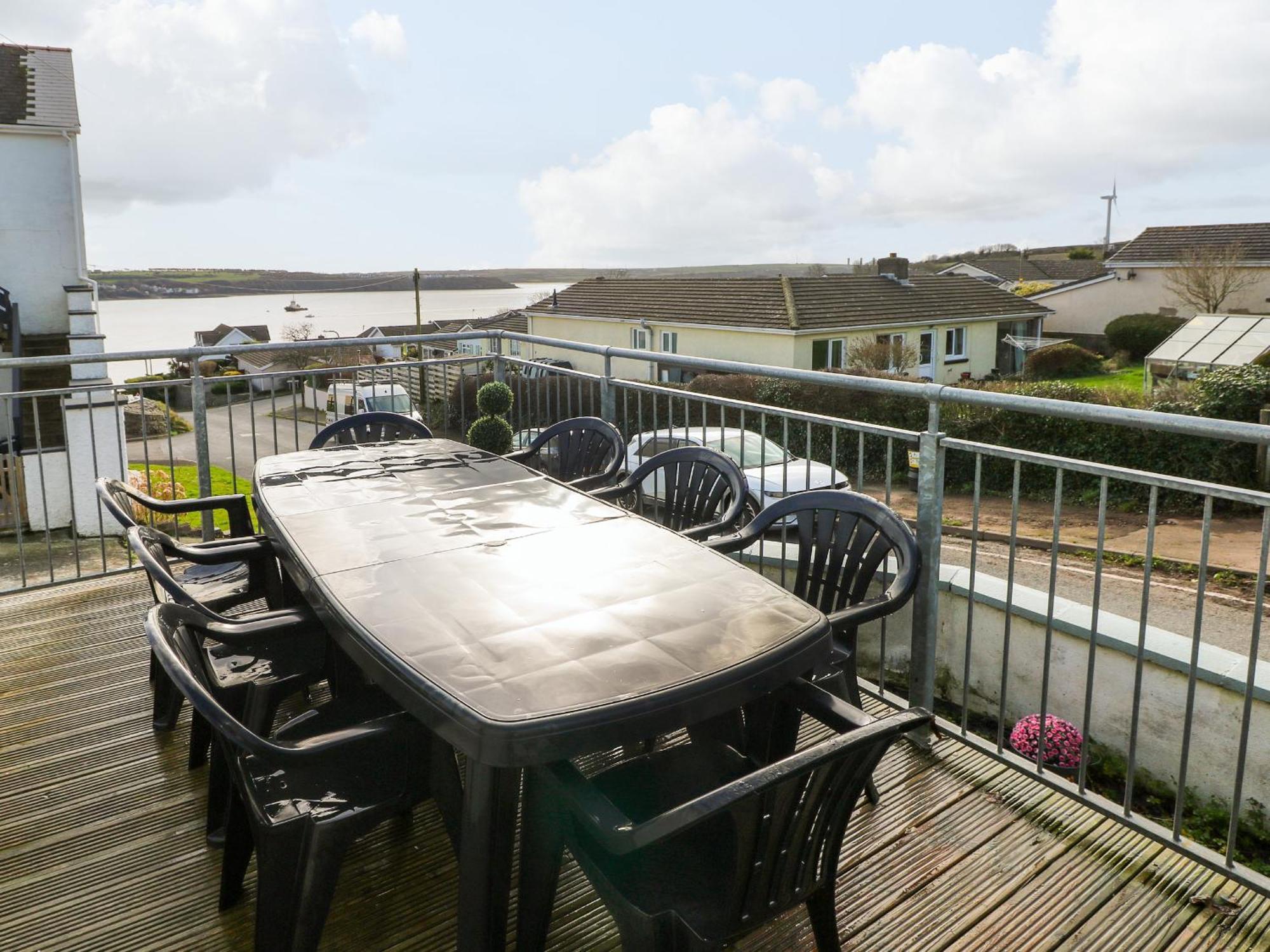 Oakdene, Milford Haven Villa Eksteriør bilde
